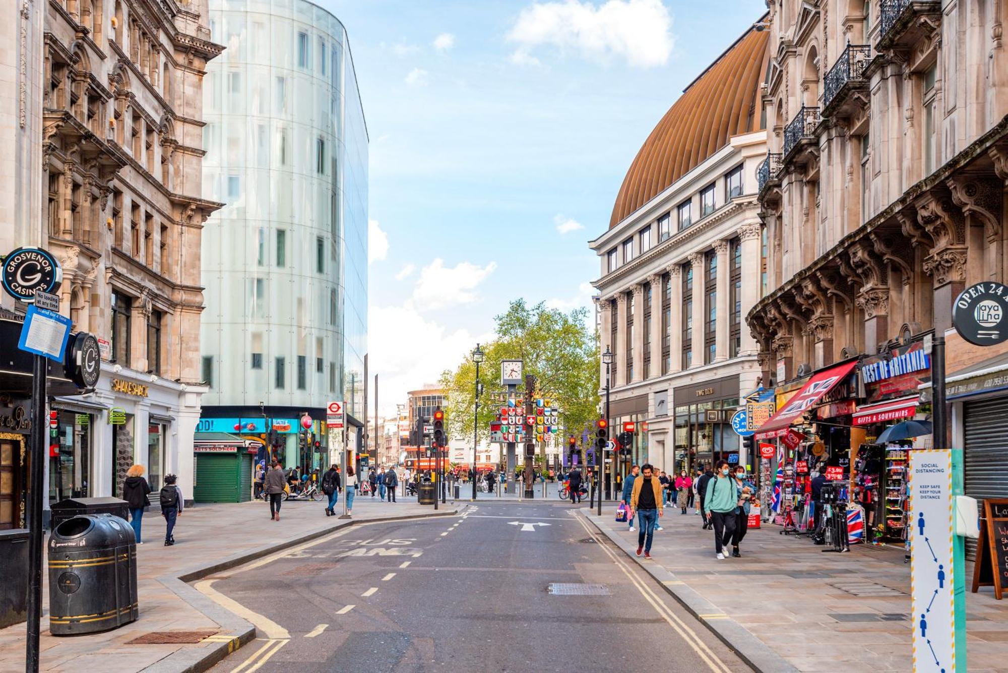 Welcome London Piccadilly Circus Exterior photo